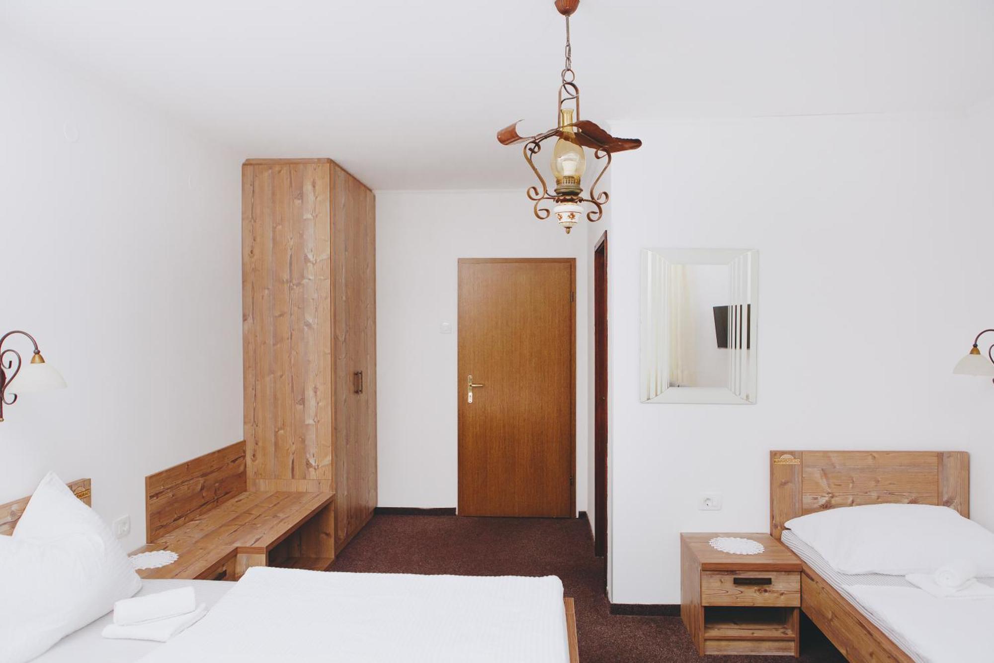 ホテル Gostisce Krivograd Prevalje 部屋 写真