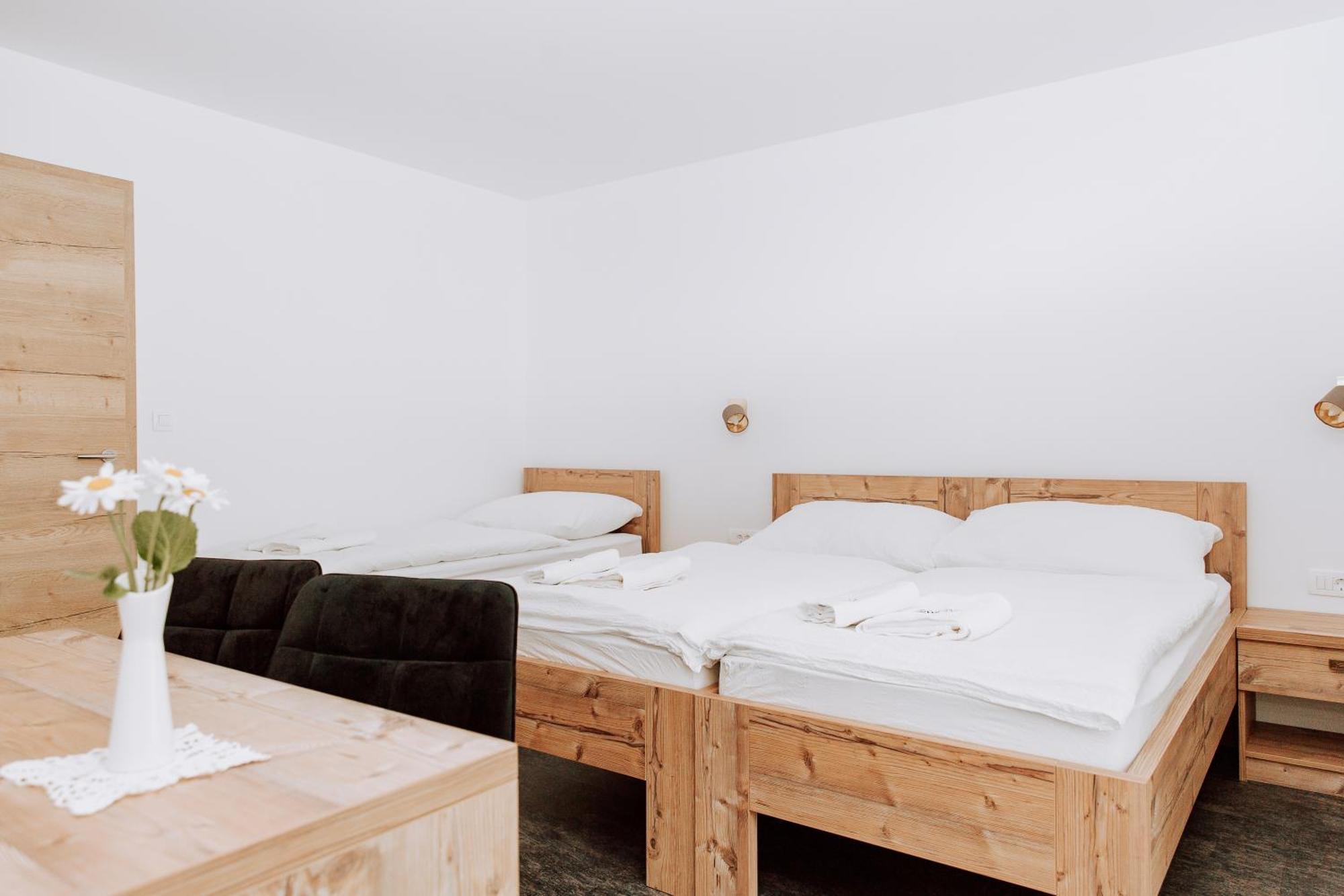 ホテル Gostisce Krivograd Prevalje 部屋 写真