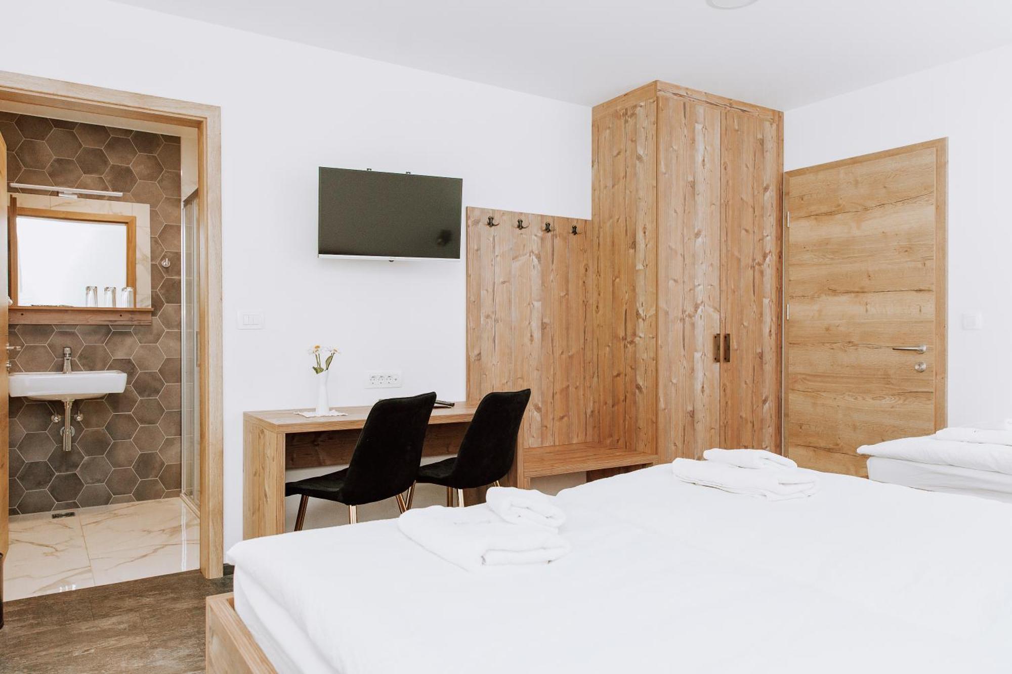 ホテル Gostisce Krivograd Prevalje 部屋 写真